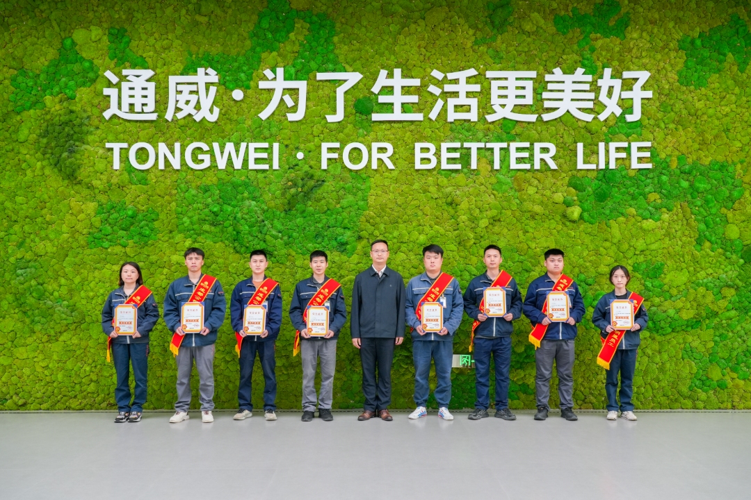 96abbd6d8c130b6a819048366fac7ae2.jpg