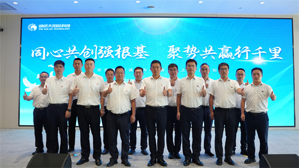 ec5fc2a4544240fe962e176d986ffceb.jpg